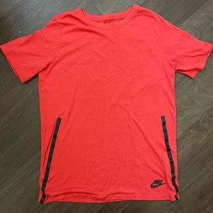 NIKE boys T-shirt. Size L. ⭐️